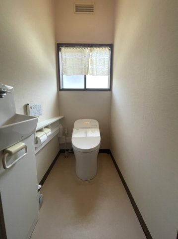 高松町　戸建のトイレ