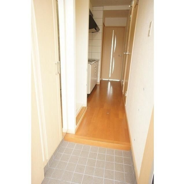 ベルク城山弐番館の玄関
