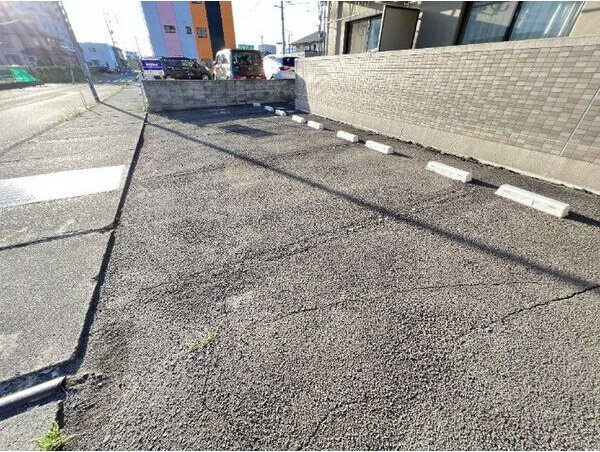 【駐車場】アブリール
