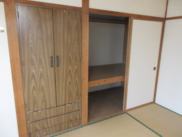川原井貸家の和室