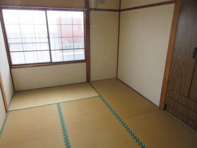 川原井貸家の和室