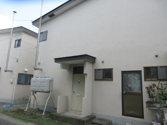 川原井貸家の外観