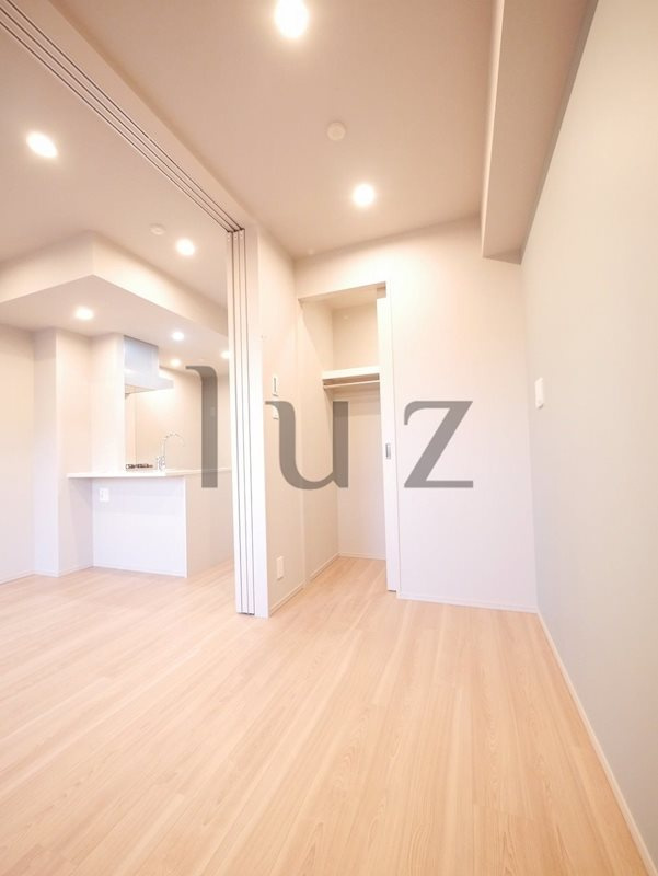 シーフォルム川崎の寝室|キレイなフローリングのお部屋です！