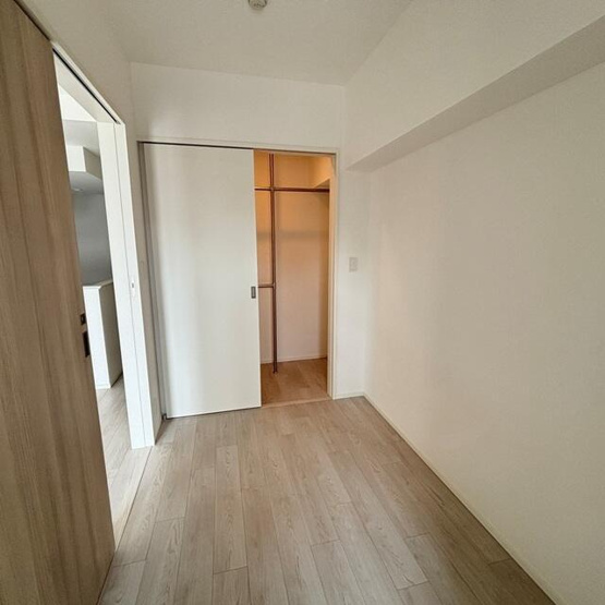 【居間・リビング】 | ※写真は同タイプ住戸です。
