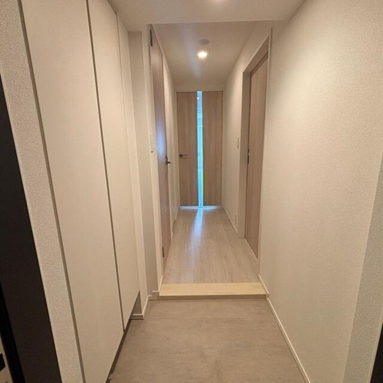 【玄関】 | ※写真は同タイプ住戸です。