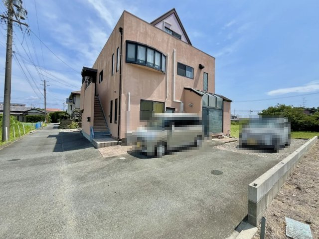 売土地　中央区小沢渡町の外観パース|駐車スペースやお庭もしっかり確保しやすい広さです。