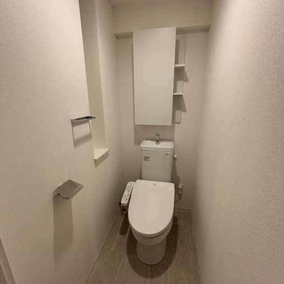 【トイレ】 | ※写真は同タイプ住戸です。