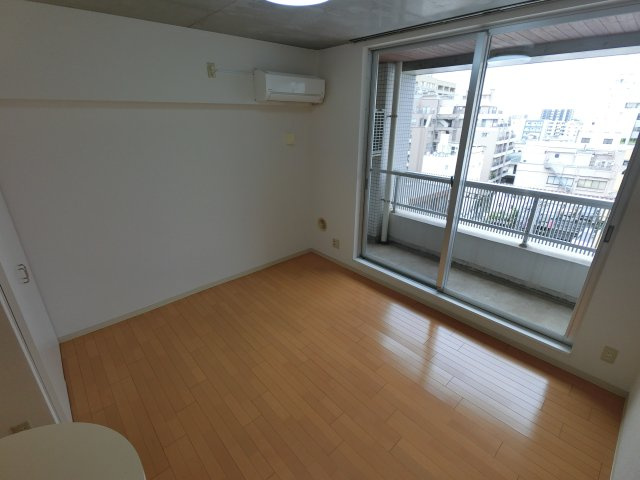 パインタワーの寝室