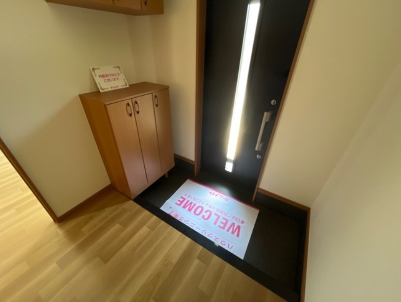 グランドソレイユＢ棟の玄関