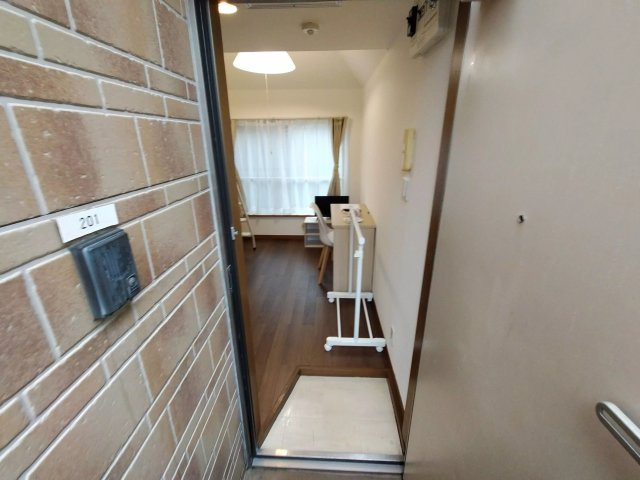 AP685 フォルトゥーナ上井草 201の玄関|



