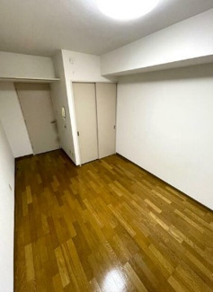 【寝室】 | FLATS白金