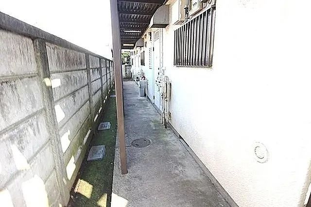 メゾン青葉のエントランス