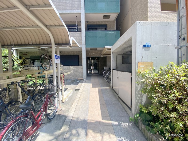 コンフォルトK　仲介手数料無料のエントランス