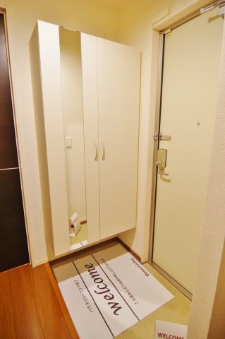 レスポワールAの玄関