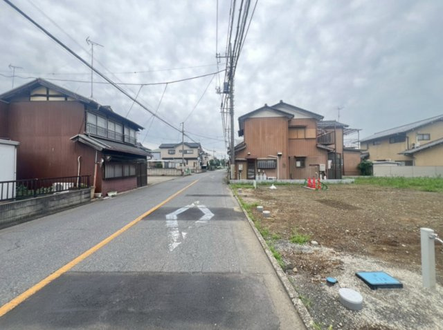 【前面道路含む現地写真】 | 東松山市本町1丁目　新築戸建　全6棟　3号棟