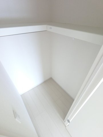ヴィラ原木中山の収納