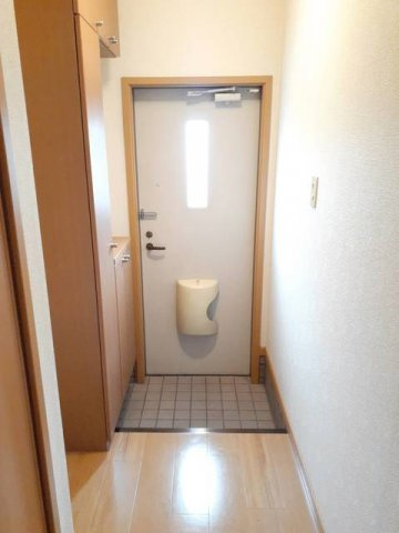 ヴィラエミネンスＡの玄関