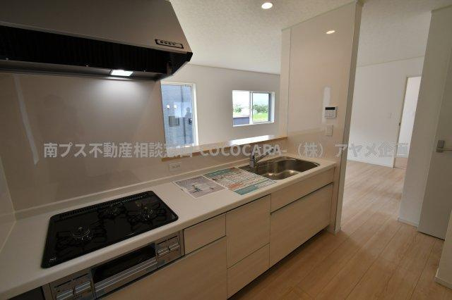 中央市井之口の新築一戸建のキッチン