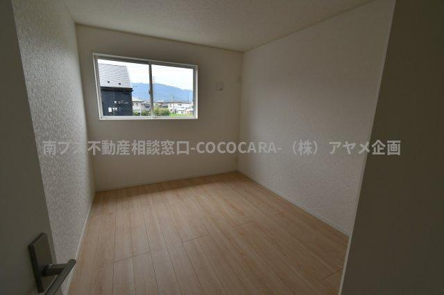 中央市井之口の新築一戸建の洋室|西側洋室6帖　北東から撮影