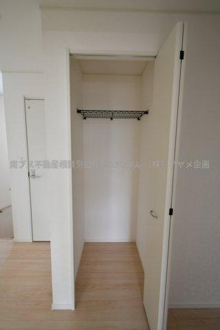 中央市井之口の新築一戸建の収納|２F廊下収納