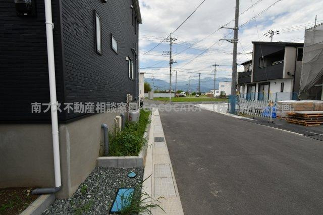 中央市井之口の新築一戸建のその他|北側道路境界　北側から撮影