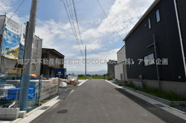 中央市井之口の新築一戸建の周辺|北側道路状況