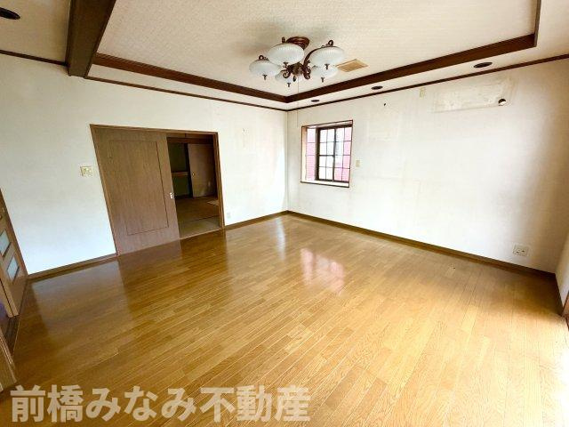 【中古】高崎市倉賀野町　５LDK＋Sの居間・リビング|ゆったり過ごせるリビングです