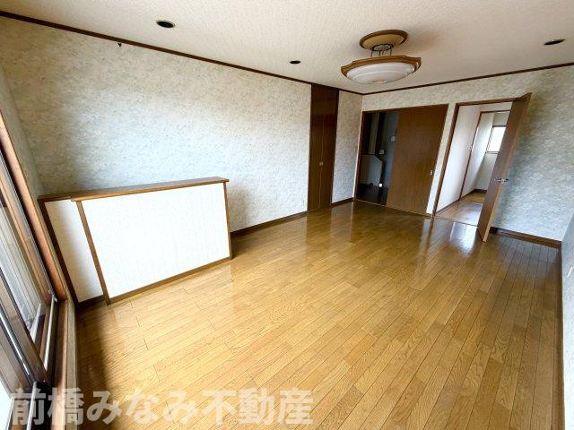 【中古】高崎市倉賀野町　５LDK＋Sの洋室|落ち着いた色調の洋室です