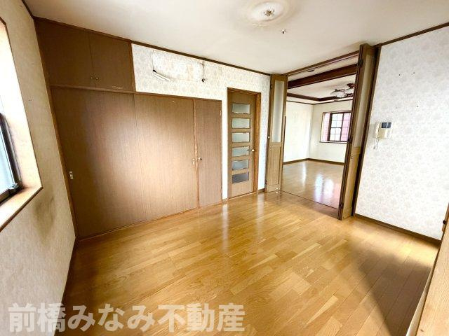 【中古】高崎市倉賀野町　５LDK＋Sの洋室|明るい洋室です