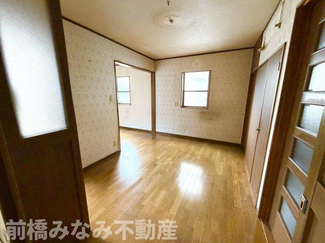 【中古】高崎市倉賀野町　５LDK＋Sの洋室|落ち着いた色調の洋室です