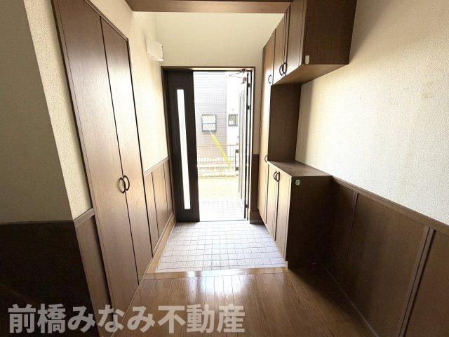 【中古】高崎市飯塚町　４LDKの玄関|シンプルで使いやすい玄関です