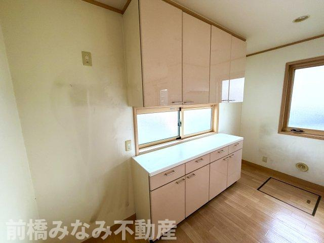 【中古】前橋市箱田町　４LDKのキッチン|コンパクトなキッチンで掃除もラクラク