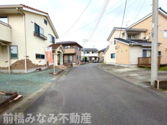 【中古】前橋市箱田町　４LDKの前面道路含む現地写真|前面道路含む現地写真です