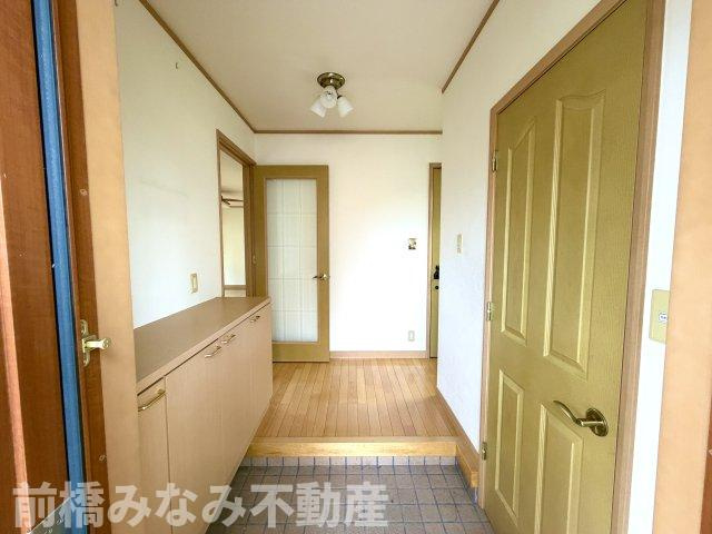 【中古】前橋市箱田町　４LDKの玄関|ゆったりとした玄関です