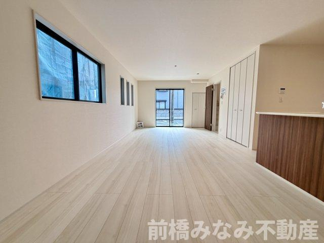 【新築】前橋市小相木町第6　限定１棟　リーブルガーデン　新築建売の居間・リビング|リビングです