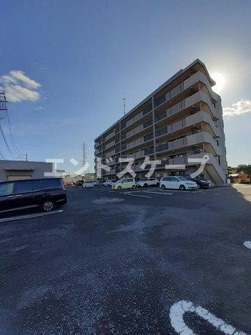 クラールの駐車場|高崎、前橋のお部屋探しはエンドスケープまで！お客様の理想お聞かせ下さい♪