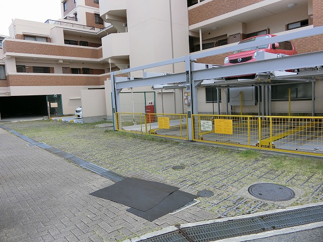 イトーピア豊中グランステージの駐車場