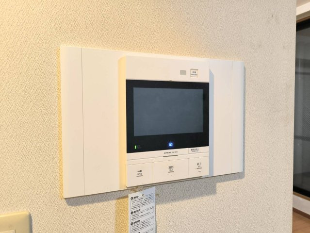 日進シティハウスの防犯設備|TVモニター付きインターホン