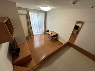 【居間・リビング】 | レオパレス一の沢 | こちらの居間で趣味の時間をお楽しみください