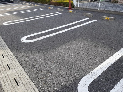 【駐車場】 | ＬＩＡＮＧＥ | 車をお持ちの方に嬉しい駐車場付きの物件です