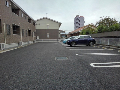 【駐車場】 | フォレスタ美里 | 駐車場があるので、車を買う予定の方も安心です