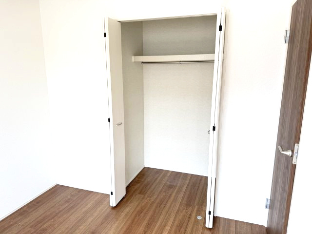 ハートフルタウン前橋市朝倉町3丁目11番　A号棟の収納|【イメージ画像】2階洋室3収納です