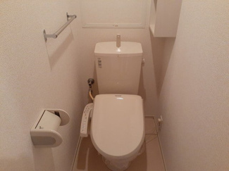 【トイレ】 | Ｃｒｅａｔｉｏｎ　Ⅲ | 落ち着いた色調のトイレです
