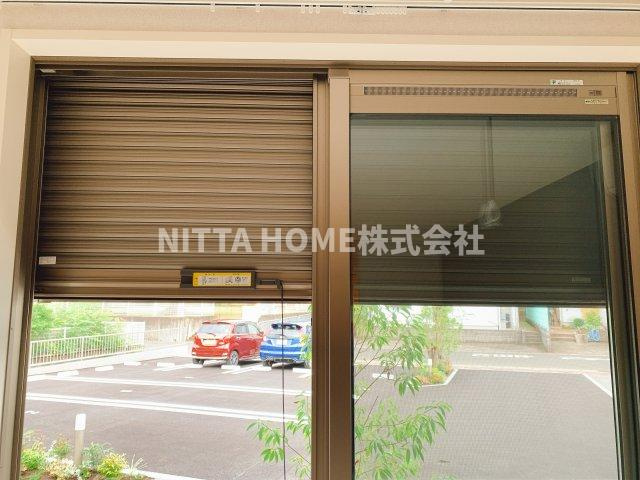 舞鶴市字福来のアパートのバルコニー|雨戸シャッター付き★