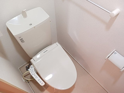 【トイレ】 | サンライズガーデン　Ａ | コンパクトで使いやすいトイレです