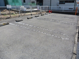 【駐車場】 | ブリーズヴィル | 車をお持ちの方に嬉しい駐車場付きの物件です