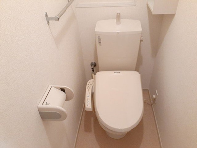 【トイレ】 | Ｐａｌｅｃｅ　Ｎｏｖａ | 清潔感のあるトイレです