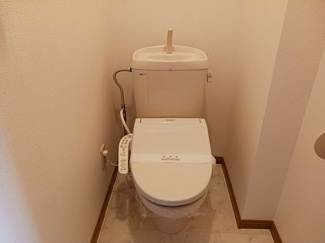 【トイレ】 | ボヌールパレス | 落ち着いた色調のトイレです