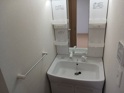 【洗面所】 | グラン　メゾンＡ | コンパクトで使いやすい洗面所