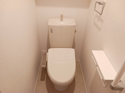 【トイレ】 | ソランジュ | トイレもきれいです